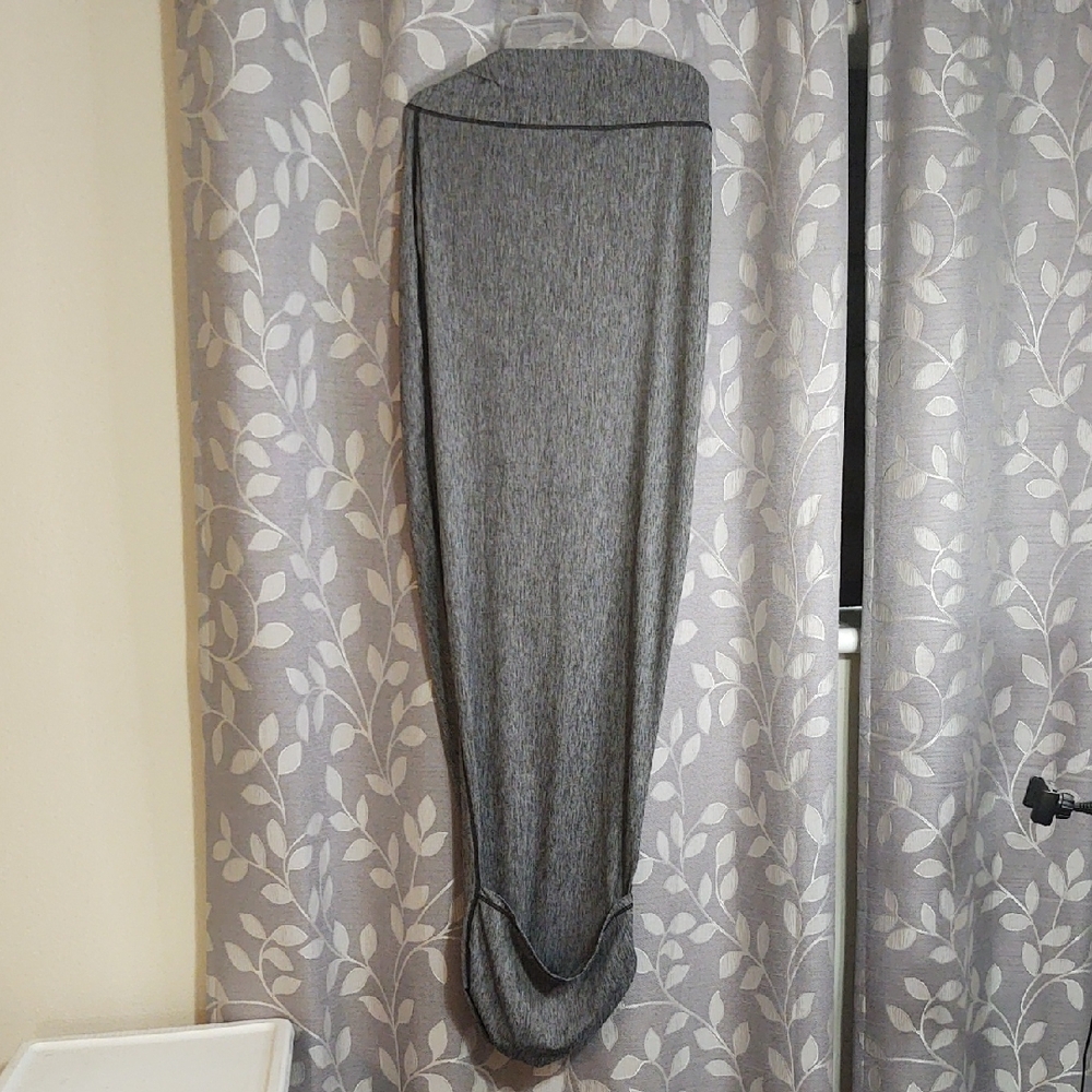Hug sleep sleep pod with hood